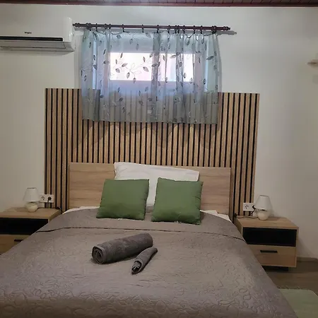 Holdvirag Vendeghaz Holiday home *