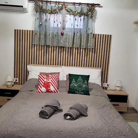 Holdvirag Vendeghaz *